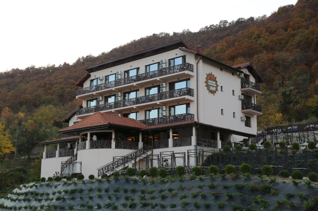 Bed and Breakfast Bliss Dubova Exterior foto
