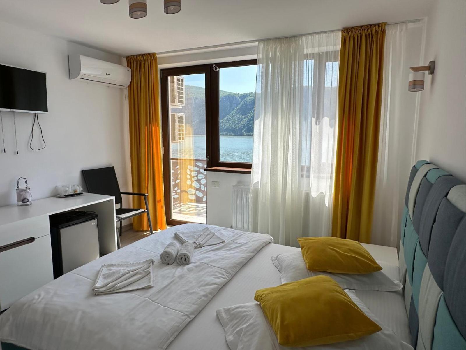 Bed and Breakfast Bliss Dubova Exterior foto