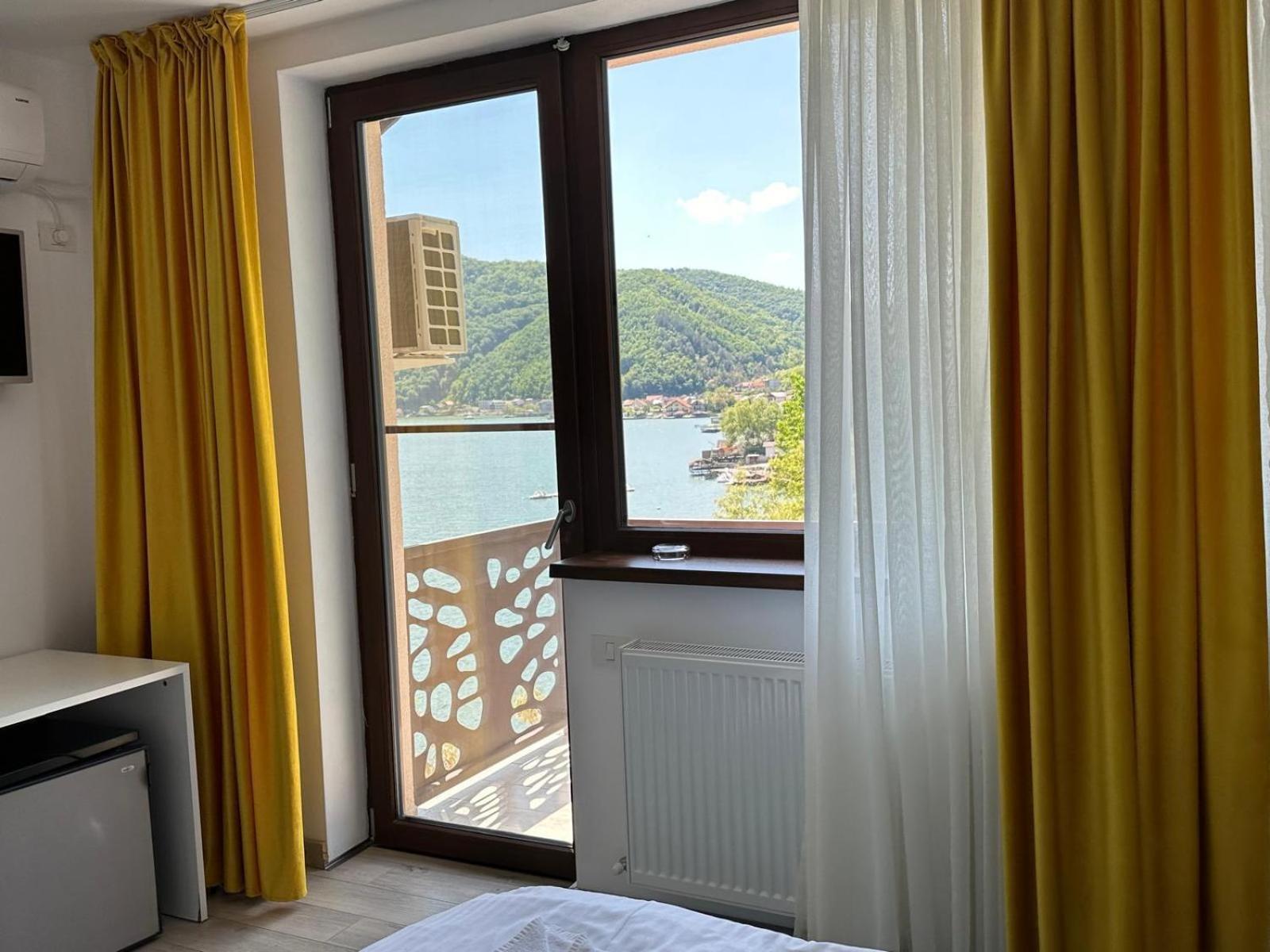 Bed and Breakfast Bliss Dubova Exterior foto